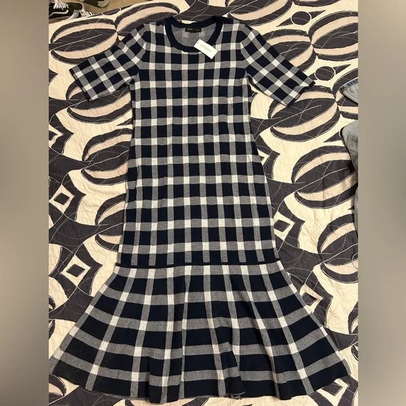 NWT BANANA REPUBLIC Gingham Knit Midi Sweater Dress Flounce Hem Navy Blue  White
